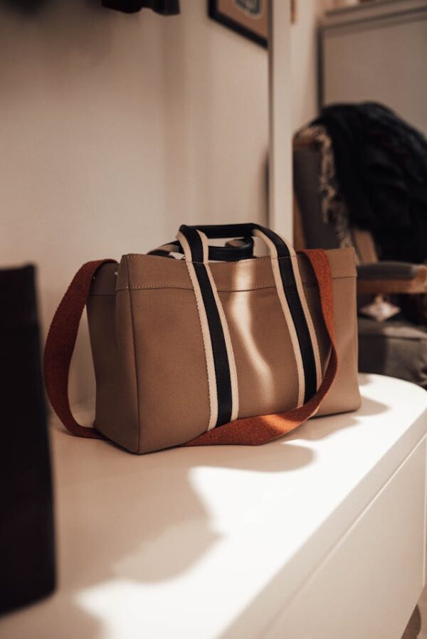 Womens Cross Bags - Image 2