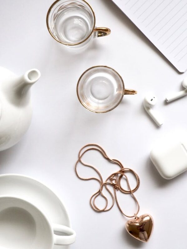 Golden necklaces - Image 3