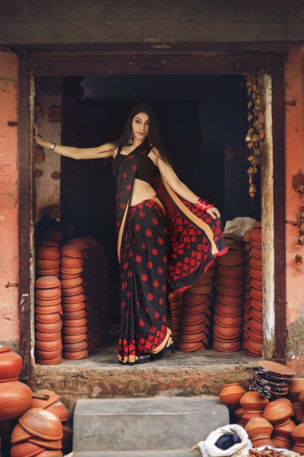 Dotted sarees - Image 2